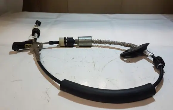 Ford Mondeo MK IV Gear shift cable linkage 8g9t-7e395aa