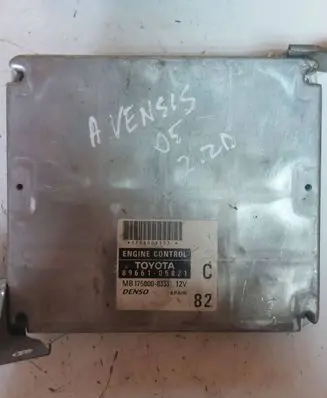 Toyota Avensis T250 Engine control unit/module 8966005821