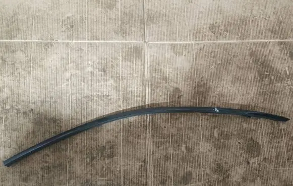 BMW 6 F12 F13 Front door glass trim molding 7221330