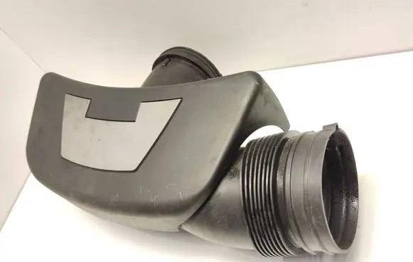 BMW 5 E60 E61 Air intake duct part 7533931 76617666 13717533931