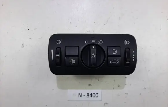 Volvo V70 Light switch 30739413