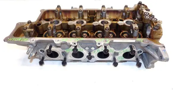 Hyundai Tucson TL Engine head 22111-2B770