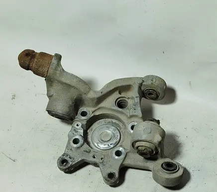 Volvo V70 Rear wheel hub 9200624