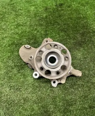 Mercedes-Benz E W213 Rear wheel hub spindle/knuckle A2133572500
