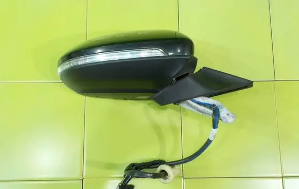 Volkswagen Golf VII Front door electric wing mirror PRAWE 17AB107
