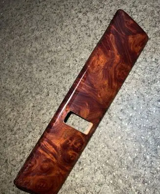 Dashboard glove box trim