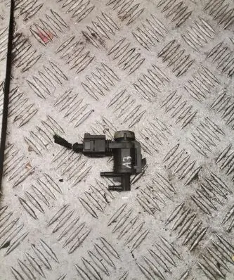 Audi A3 S3 8P Turbo solenoid valve 1k0906283a