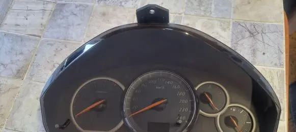Mitsubishi Grandis Speedometer (instrument cluster) 2574301271 8100A197