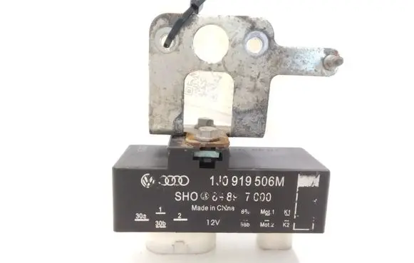 Seat Ibiza IV (6J,6P) Coolant fan relay 1J0919506M 898967000