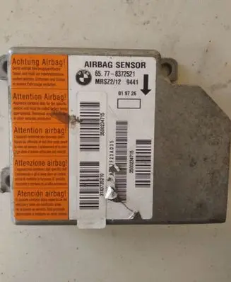 BMW 7 E38 Airbag control unit/module 8372521