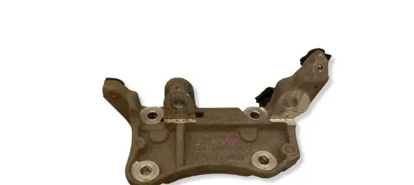 Peugeot 208 II Engine mounting bracket 9826426680
