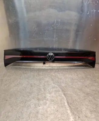 Volkswagen T-Cross Tailgate rear/tail lights 2GM827577