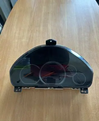 Mitsubishi Grandis Speedometer (instrument cluster)