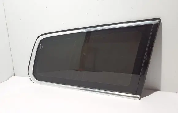 Volvo V70 Rear side window 30745480