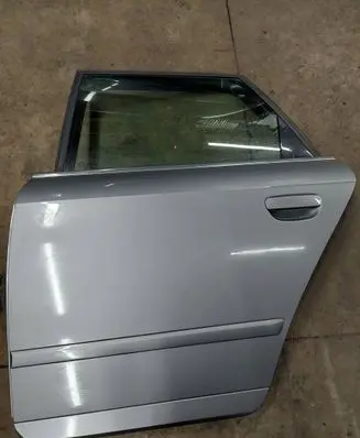 Audi A4 S4 B7 8E 8H Rear door