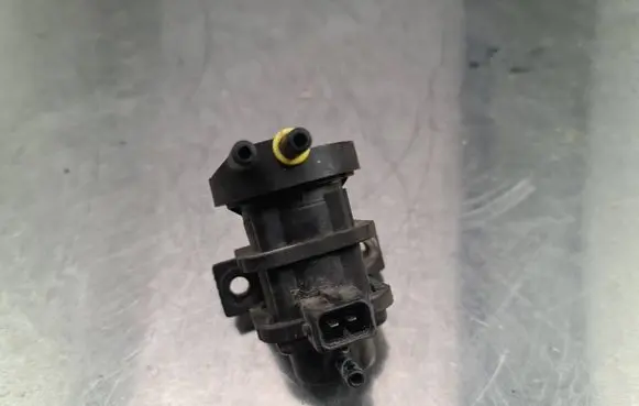 Opel Zafira A Turbo solenoid valve 4534375