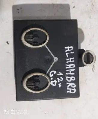 Seat Alhambra (Mk2) Door control unit/module 7N0959794F 7N0959795B
