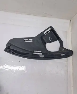 Headlight/headlamp mounting bracket