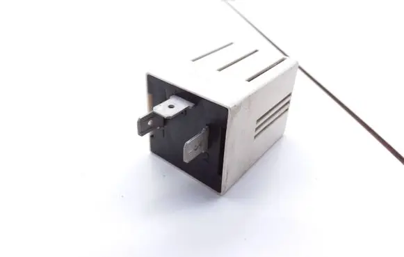 Citroen Xantia Hazard warning light relay AVVACP3