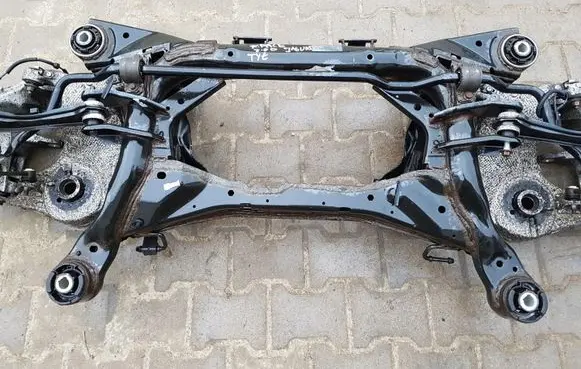 Jaguar F-Pace Rear axle beam with reductor 