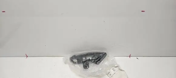 Volkswagen Touran II Front bumper mounting bracket 1T0807184C 0685033 700101A1