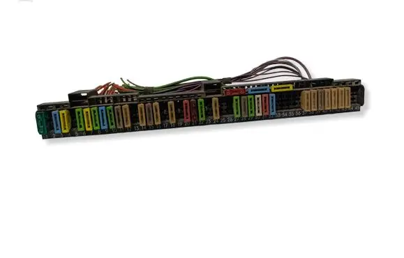 BMW 5 E39 Fuse module 