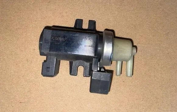 BMW X6 E71 Vacuum valve 7.00887.05