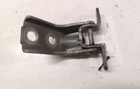 Jaguar S-Type Front door lower hinge 004D6A