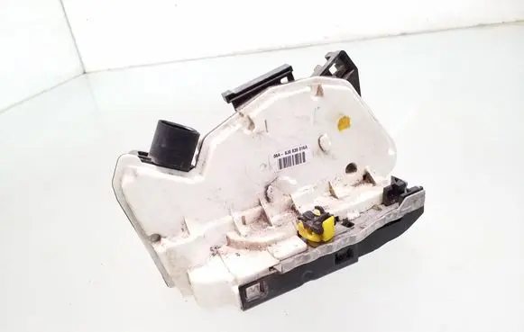 Seat Ibiza IV (6J,6P) Rear door lock 6J0839016A