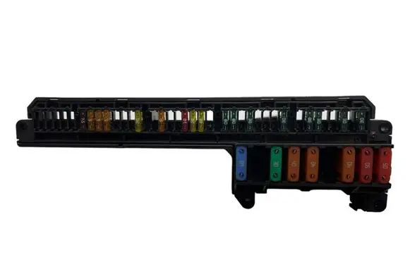 BMW 5 E60 E61 Fuse module 6957330 61146957330