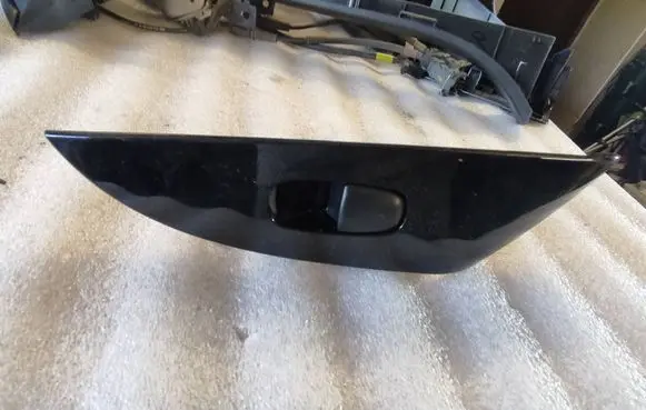 Nissan Leaf II (ZE1) Electric window control switch 2291