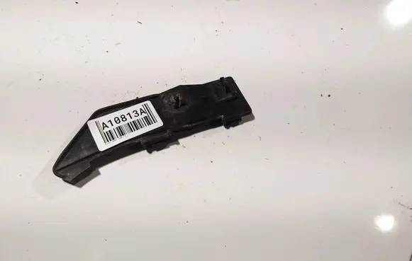 Front bumper mounting bracket