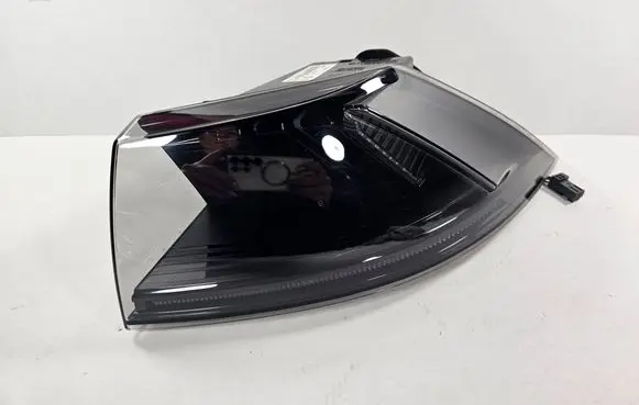 Peugeot 508 II Rear/tail lights 9813508480
