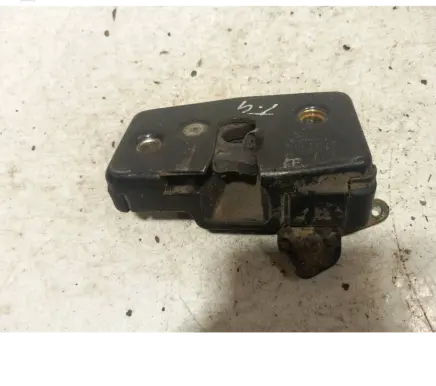 Volkswagen Transporter - Caravelle T4 Sliding door lock 701843604d