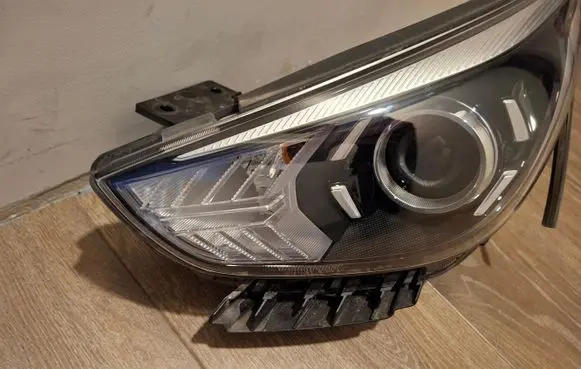KIA Niro Headlight/headlamp 92102G5