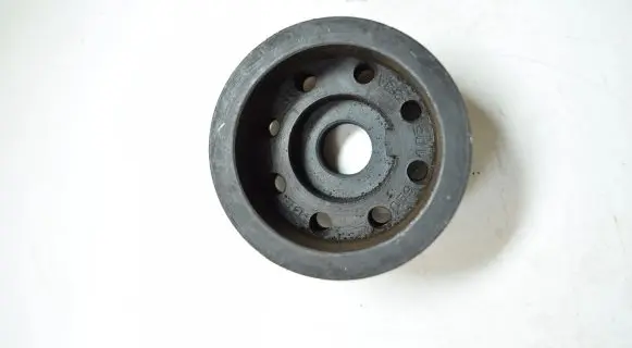 Audi A6 S6 C5 4B Crankshaft pulley 059105263A