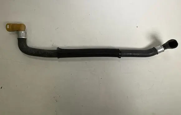 Ford Mustang VI Engine coolant pipe/hose FR3318K579BA