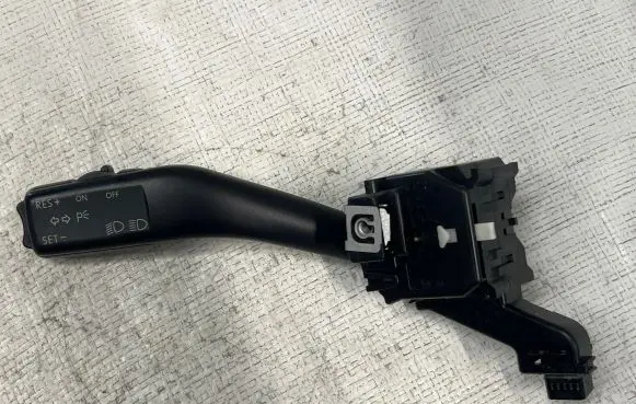 Volkswagen Golf V Indicator stalk ANP80H013C 3KD0019C