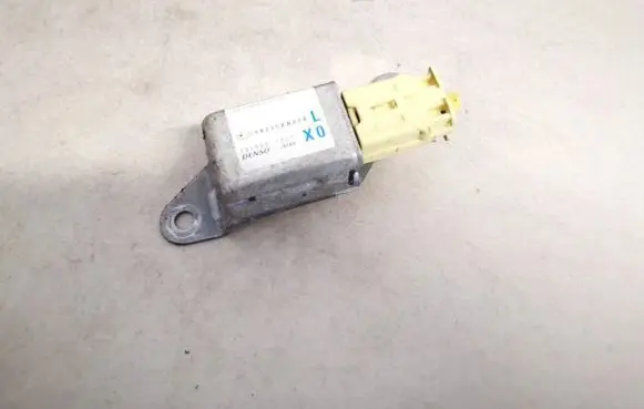Subaru B9 Tribeca Airbag deployment crash/impact sensor 98235xa01a 187900-1801