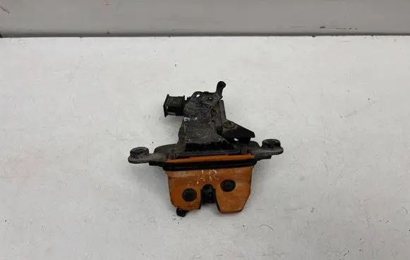 Tailgate/trunk/boot lock/catch/latch