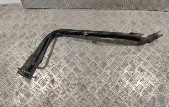 Suzuki Grand Vitara II Fuel tank filler neck pipe 