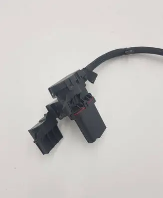 BMW 8 G16 Current control relay 190052567018 1406210140 9339834