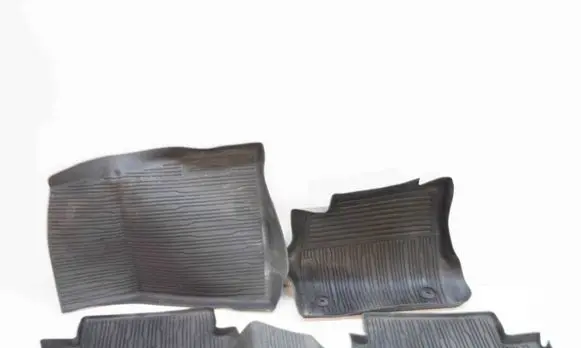 Ford Fiesta Car floor mat set H1BJA13016EAW H1BJA13017EAW