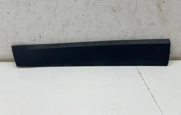 Jeep Cherokee Front door trim (molding) 1YW33TRMAB