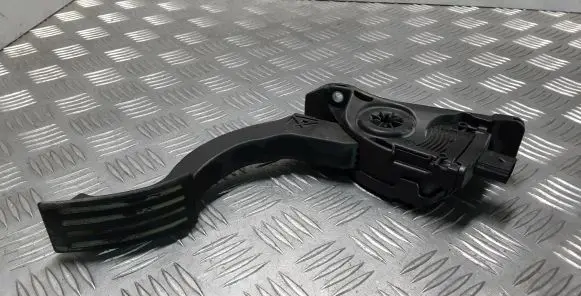 Volvo V40 Accelerator throttle pedal 31280595 6PV01036822