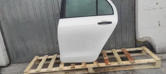 Toyota Yaris Rear door 