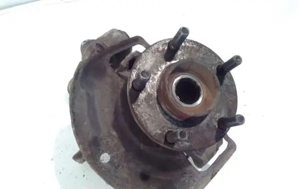 Nissan Primera Front wheel hub spindle knuckle