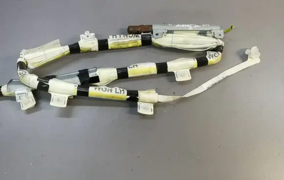 Toyota Avensis T270 Roof airbag