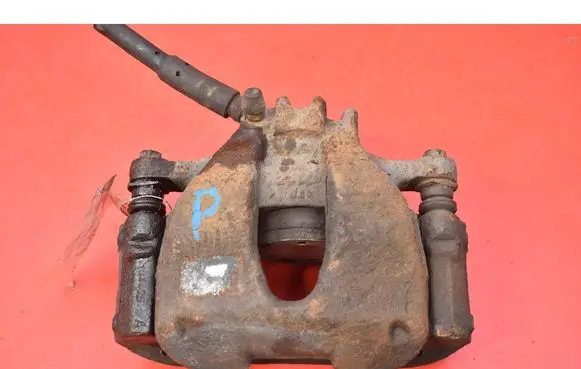 Peugeot 3008 I Front brake caliper