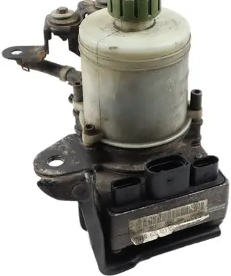 Skoda Fabia Mk1 (6Y) Power steering pump 6Q0423155AD